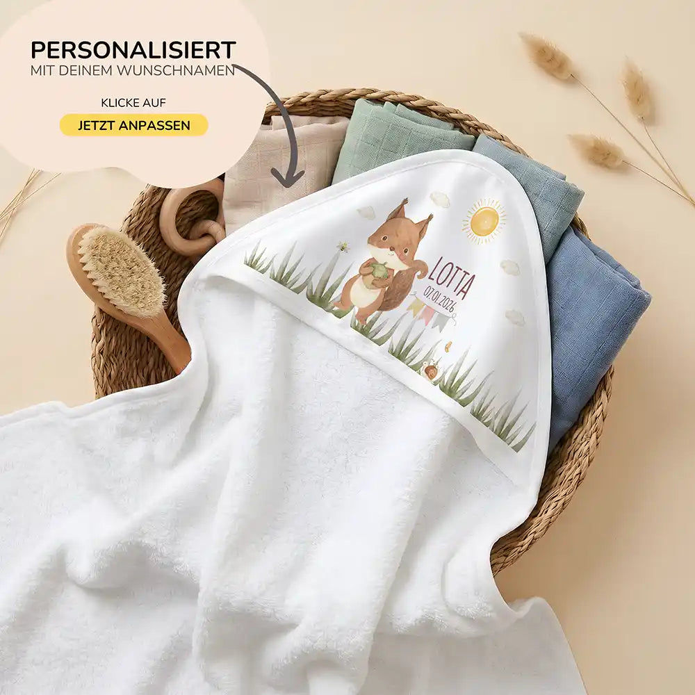 Personalisiertes Kapuzenhandtuch Baby Eichhörnchen Geburt – 80×80 cm Frottee mit Wunschname