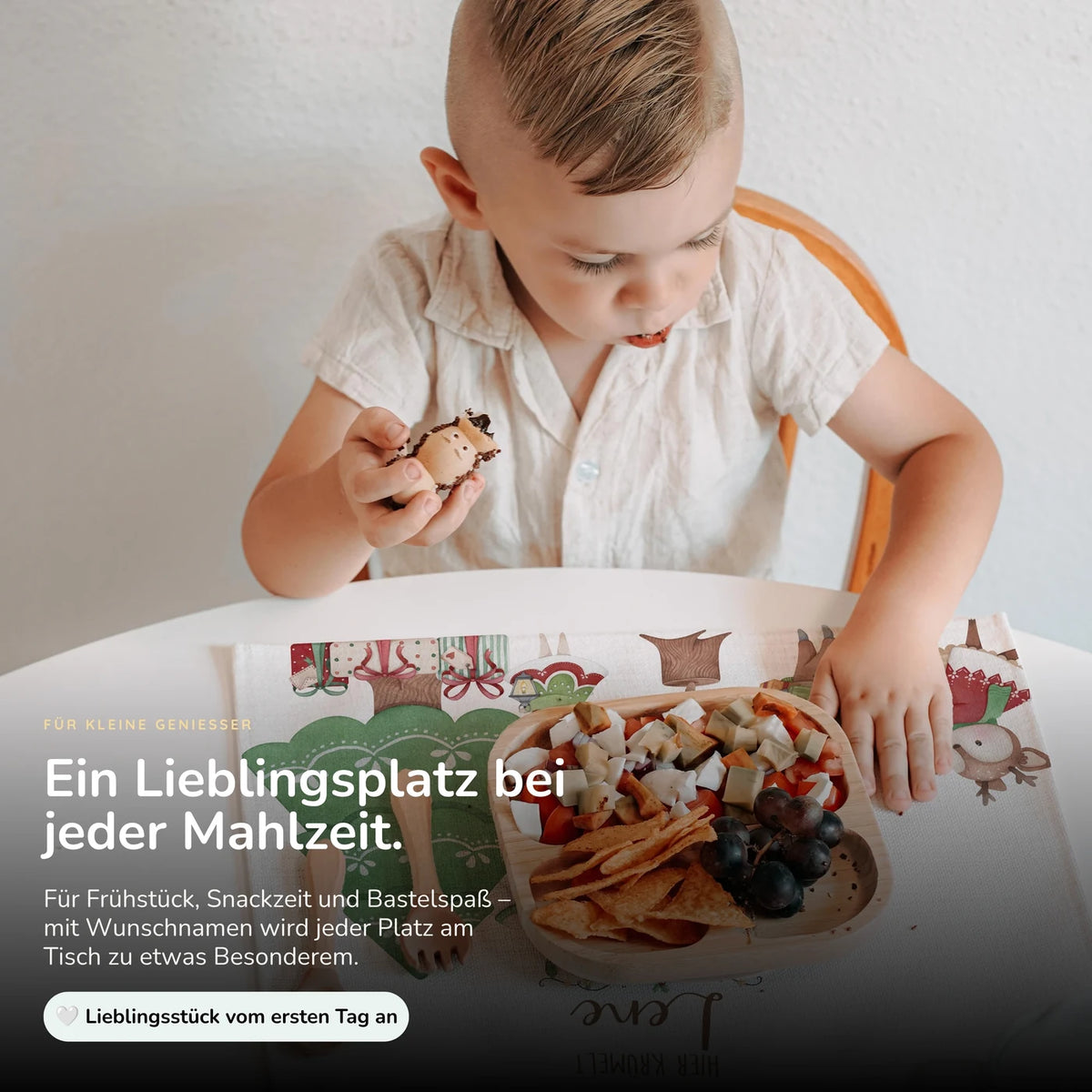 Tischset Kinder personalisiert Weihnachtsmotiv - Weihnachtsmärchen im Tierwald