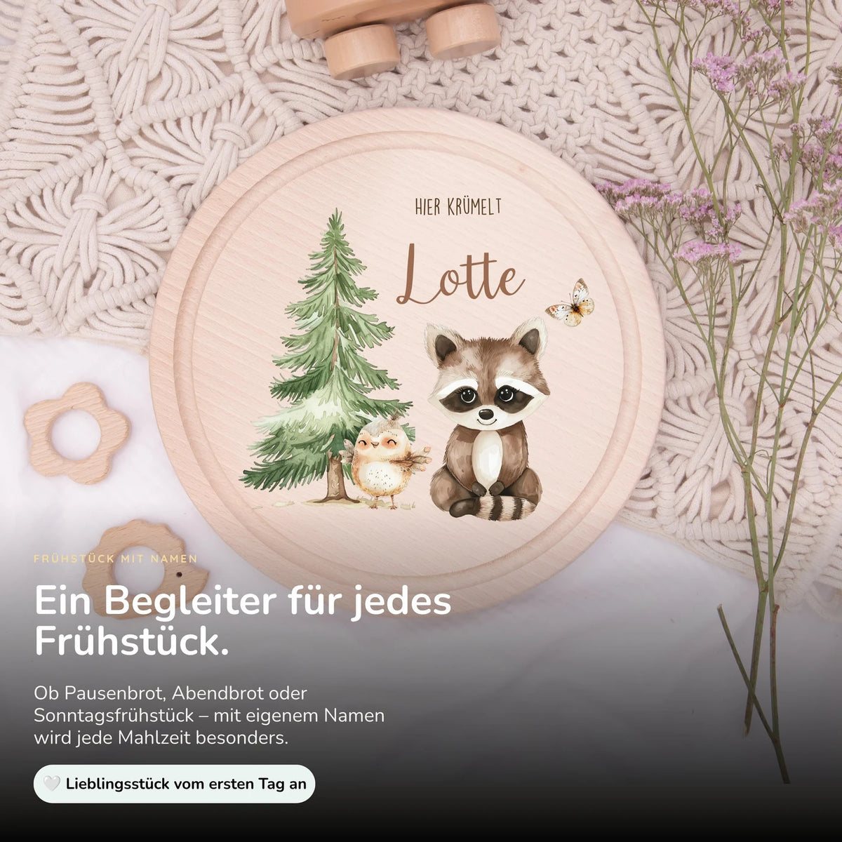 Rundes personalisiertes Frühstücksbrettchen Waschbär und Vogel mit Namen für Kinder