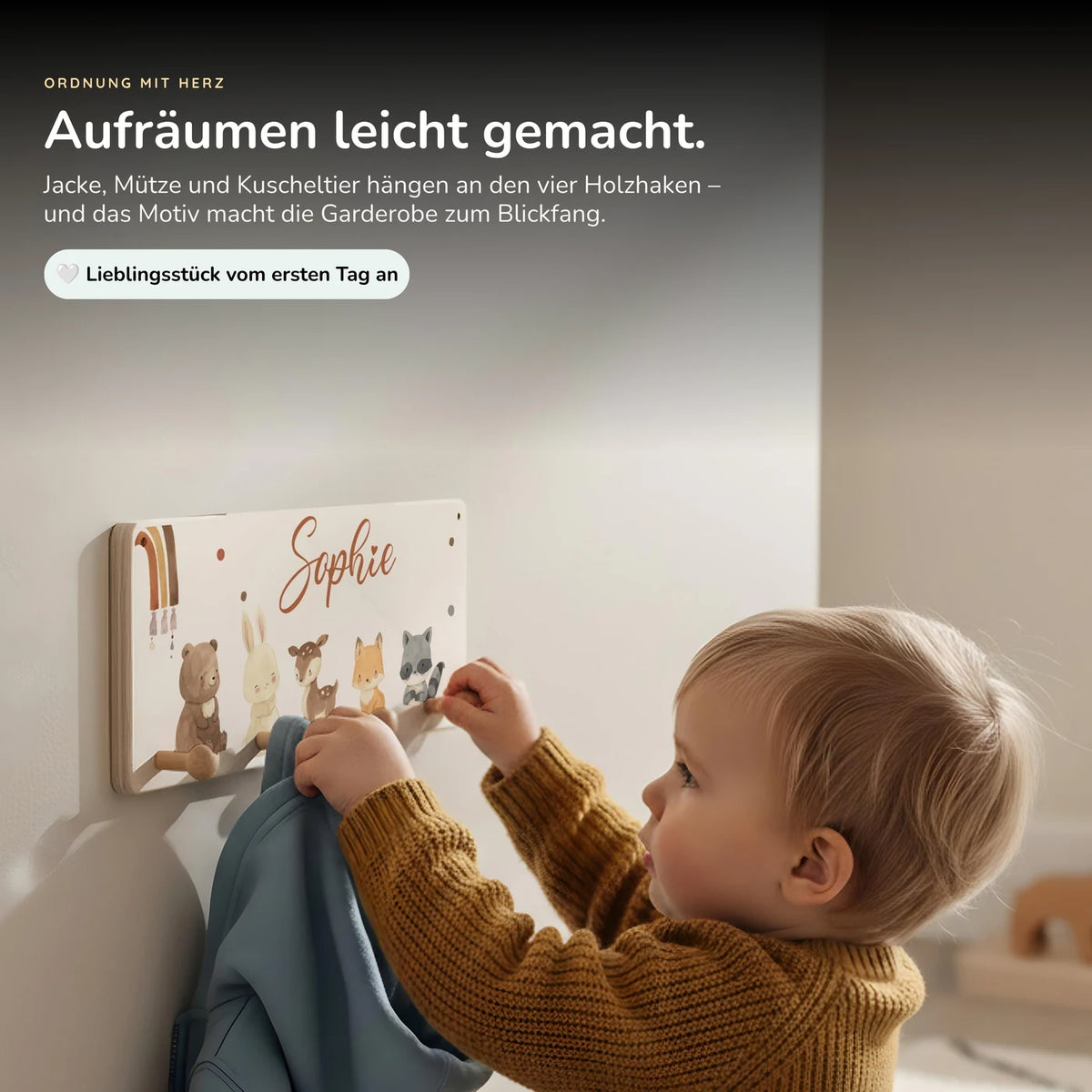Kindergarderobe Holz personalisiert - Boho Tierfamilie Regenbogen