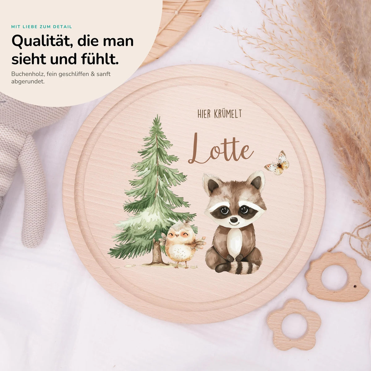 Rundes personalisiertes Frühstücksbrettchen Waschbär und Vogel mit Namen für Kinder