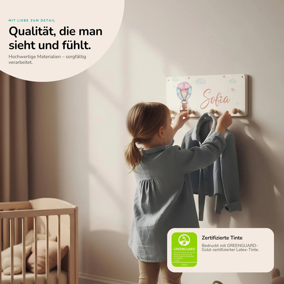 Kindergarderobe Holz personalisiert - Ballon Bär