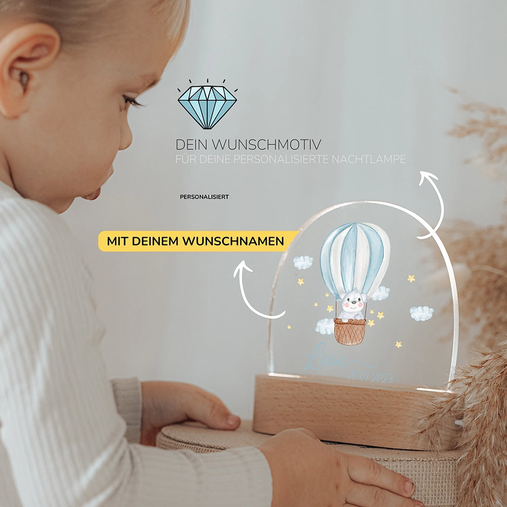 Kleinkind mit Nachtlicht Heißluftballon mit Wunschnamen – Babygeschenk personalisiert