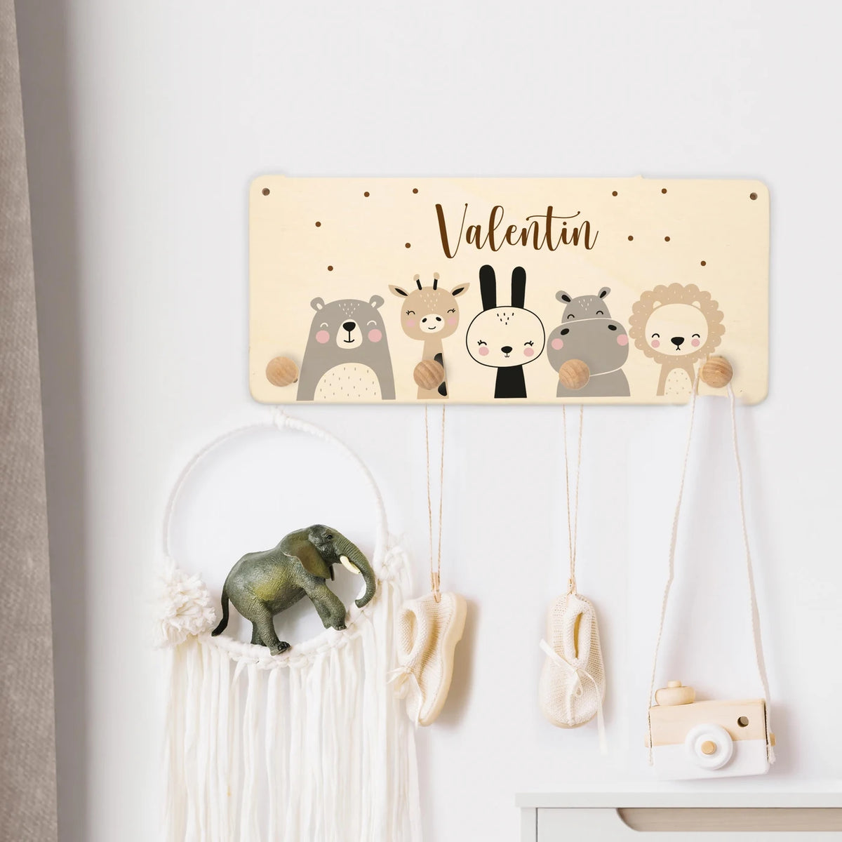 Kindergarderobe Holz personalisiert - Tierfamilie