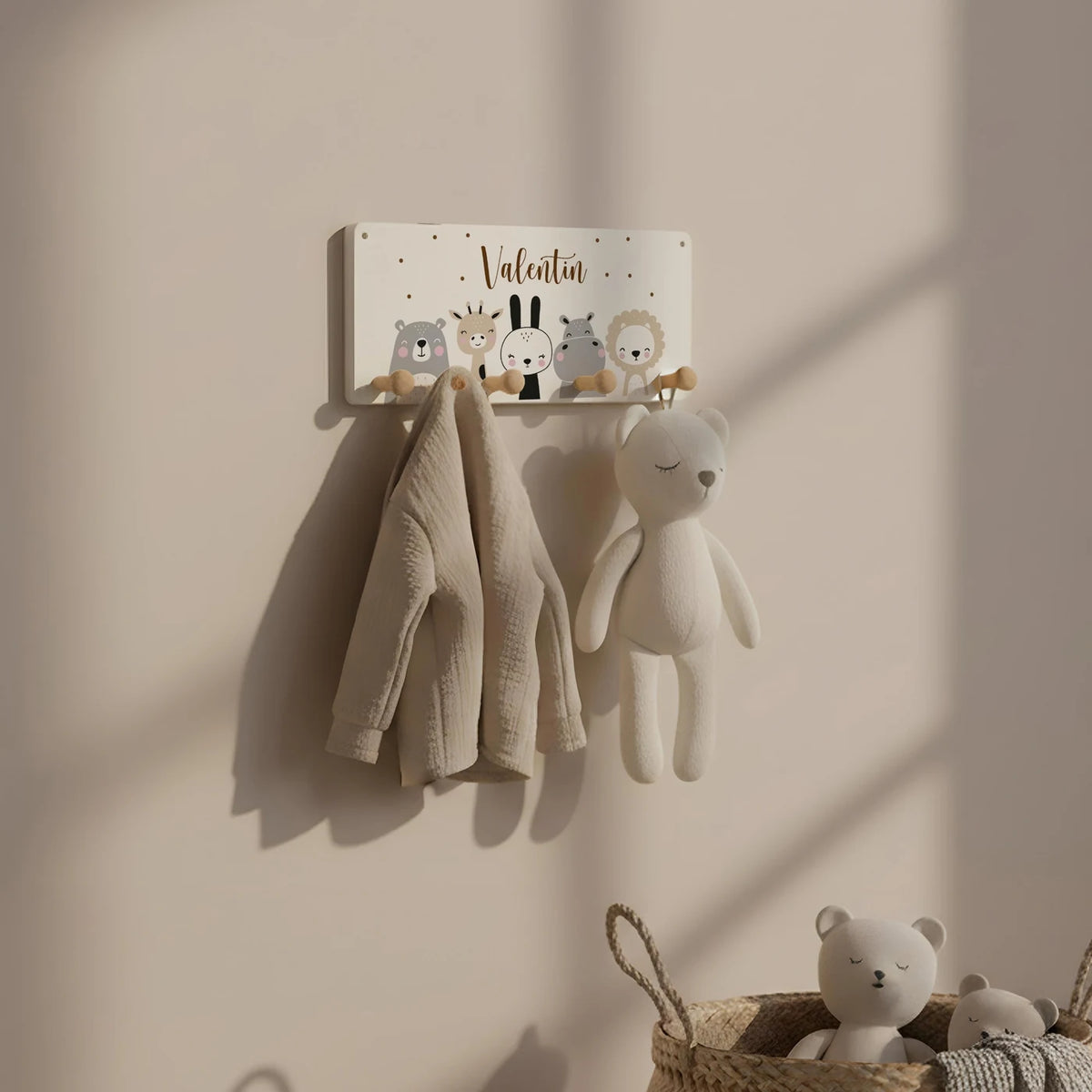 Kindergarderobe Holz personalisiert - Tierfamilie