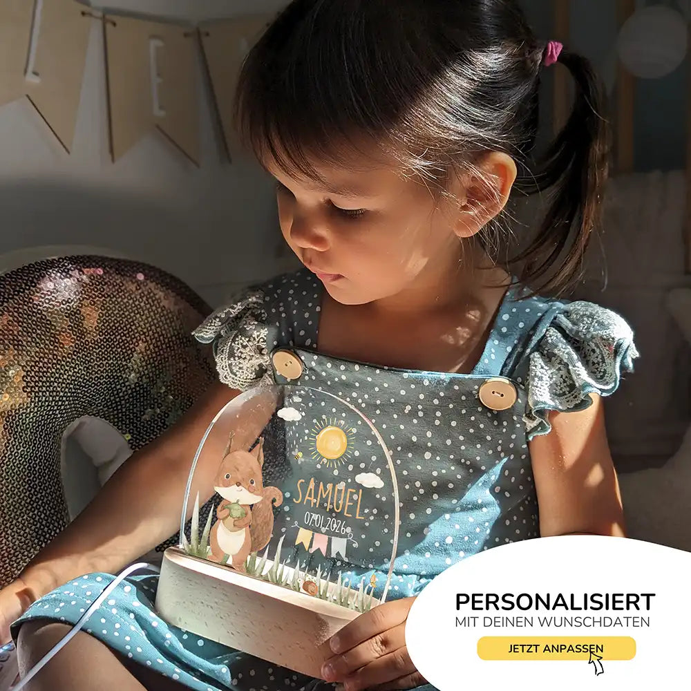 Nachtlicht Kinder personalisiert - Zauberhaftes Eichhörnchen