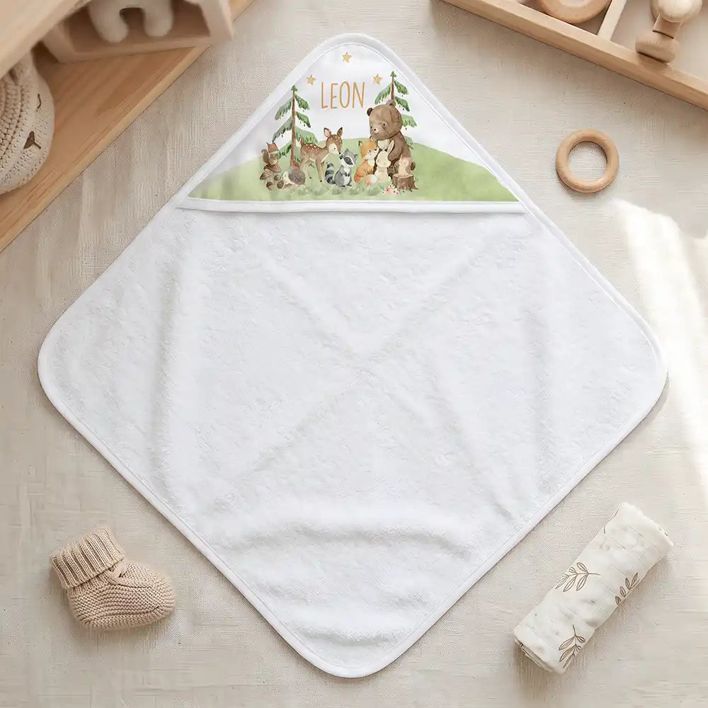 Personalisiertes Kapuzenhandtuch Baby Waldfest â Freisteller 80Ă80 cm Topdown