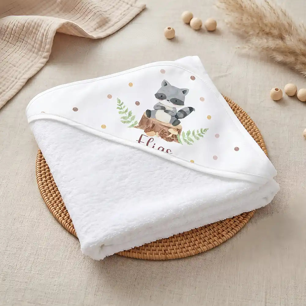 Kidsmood Familienbetrieb Hamburg â Personalisiertes Kapuzenhandtuch Baby WaschbĂ€r Wald