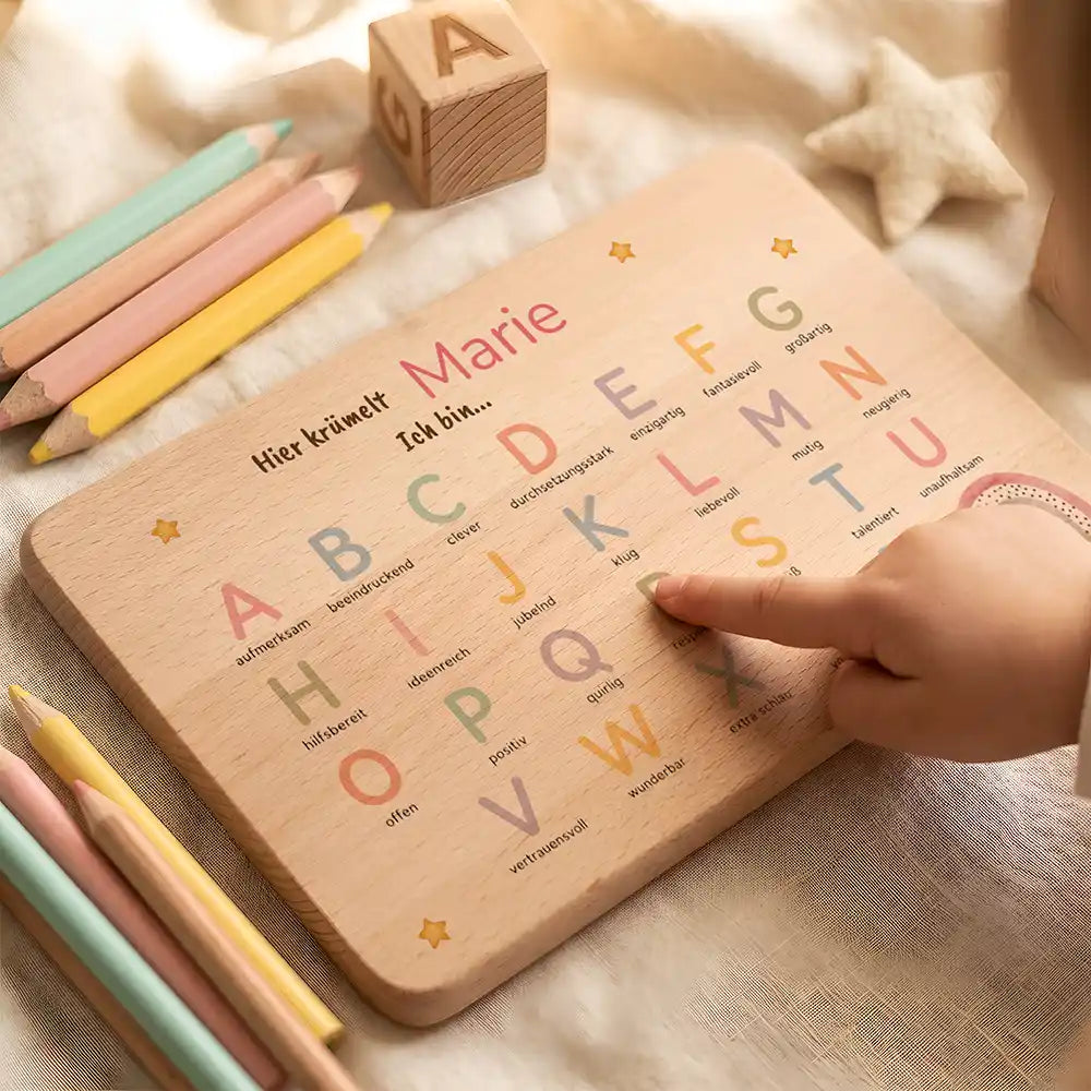 ABC Brettchen Kinder personalisiert Sterne & Regenbogen – Lifestyle in der Kinderhand