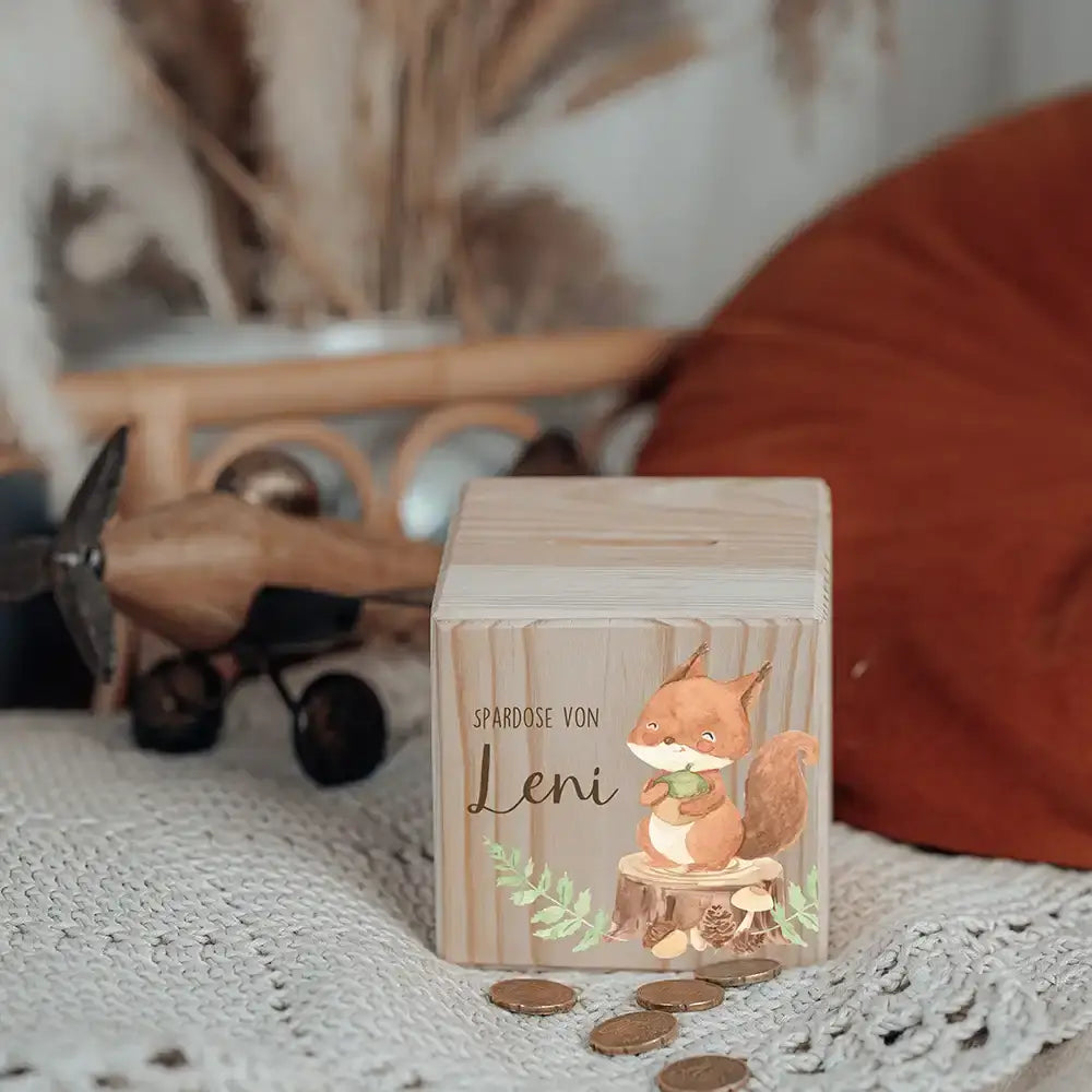 Spardose Kinder, Sparschwein personalisiert bunt - Eichhörnchen Waldtiere