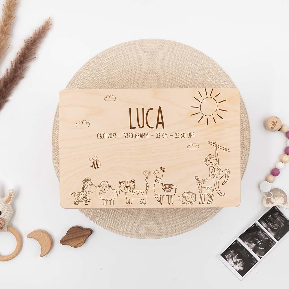 personalisierte erinnerungskiste mit safari design