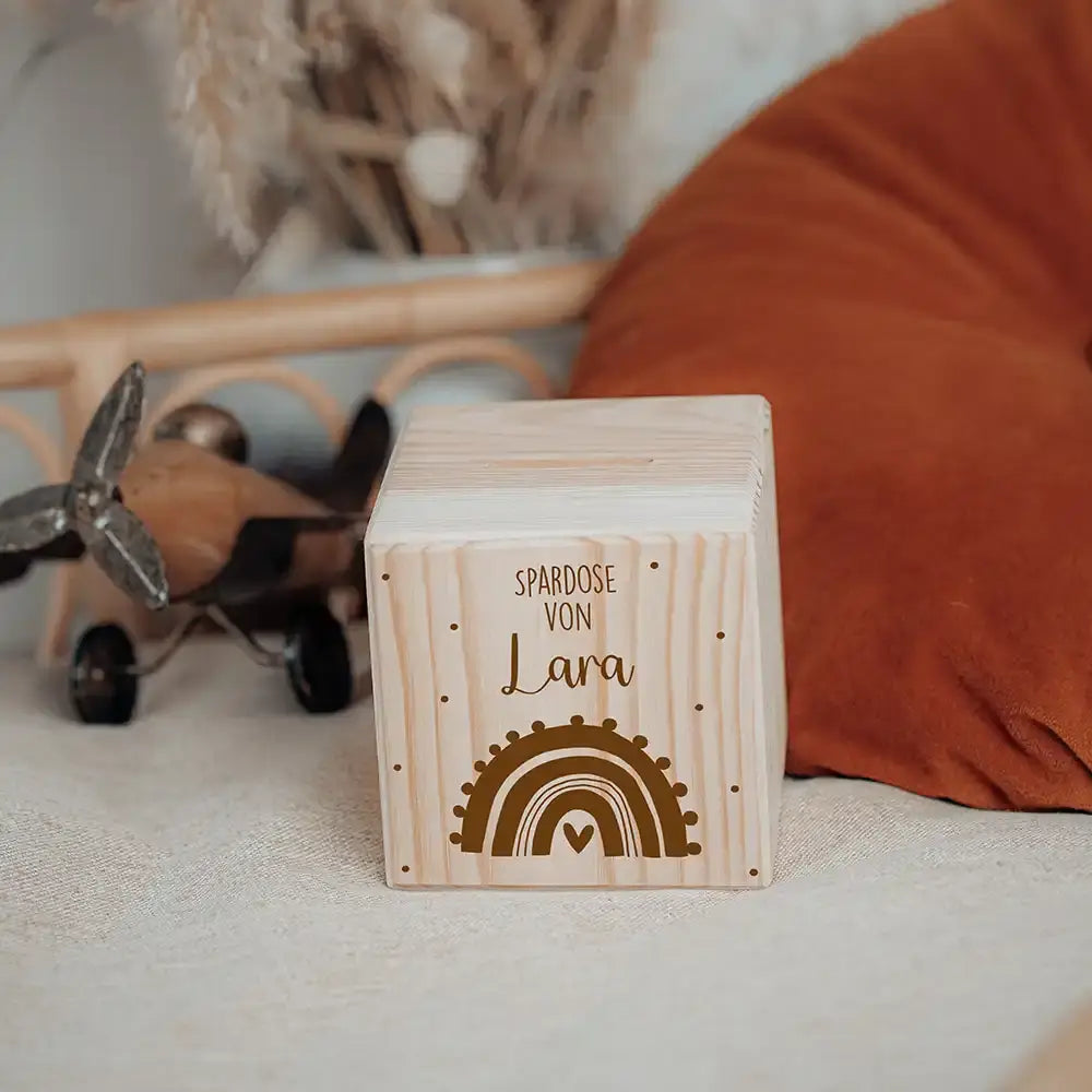 Spardose Kinder, Sparschwein personalisiert - Regenbogen mit Herz