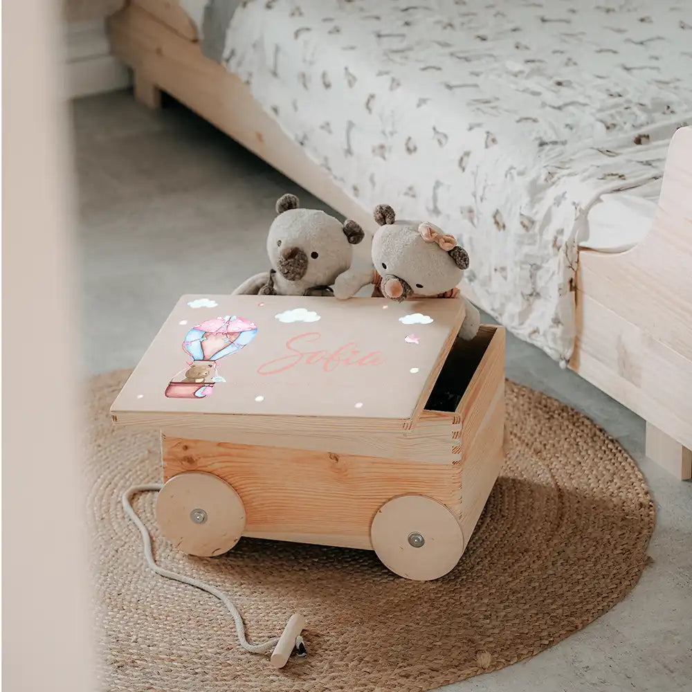 Spielzeugkiste mit Rädern personalisiert - Ballon