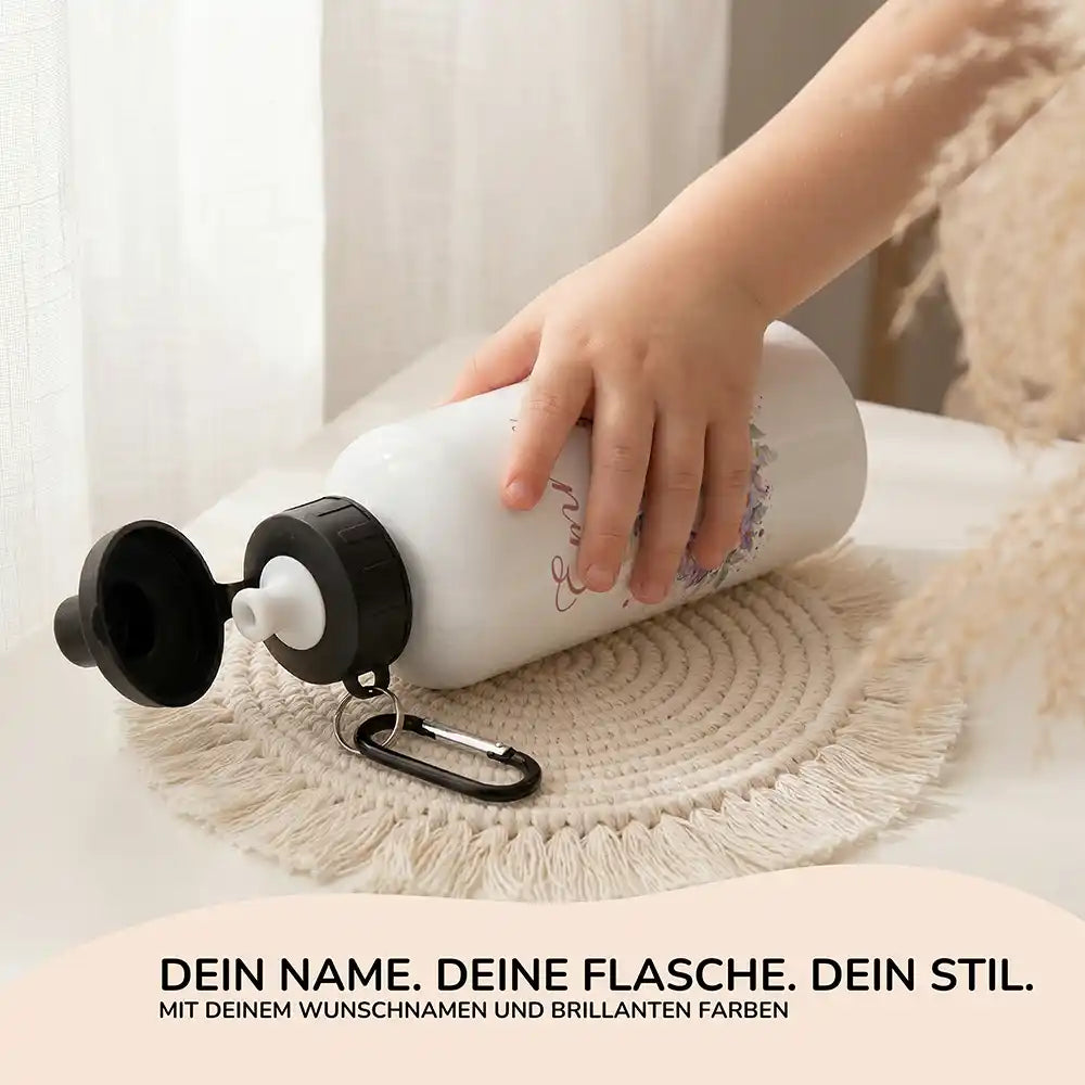 Personalisierte Trinkflasche Kinder Einhorn Blumenkranz – Kinderhand Lifestyle 500 ml