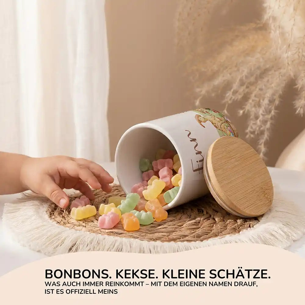 Personalisierte Keksdose Dinos Ostern - Seitenansicht mit Bambusdeckel