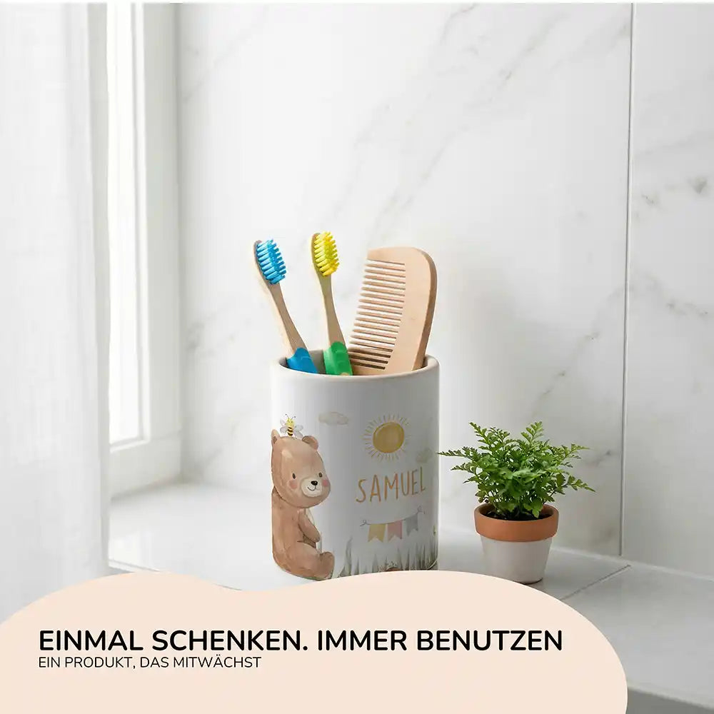 Personalisierter Stiftehalter BĂ€r Sommer - Geschenk zur Einschulung mit Namen