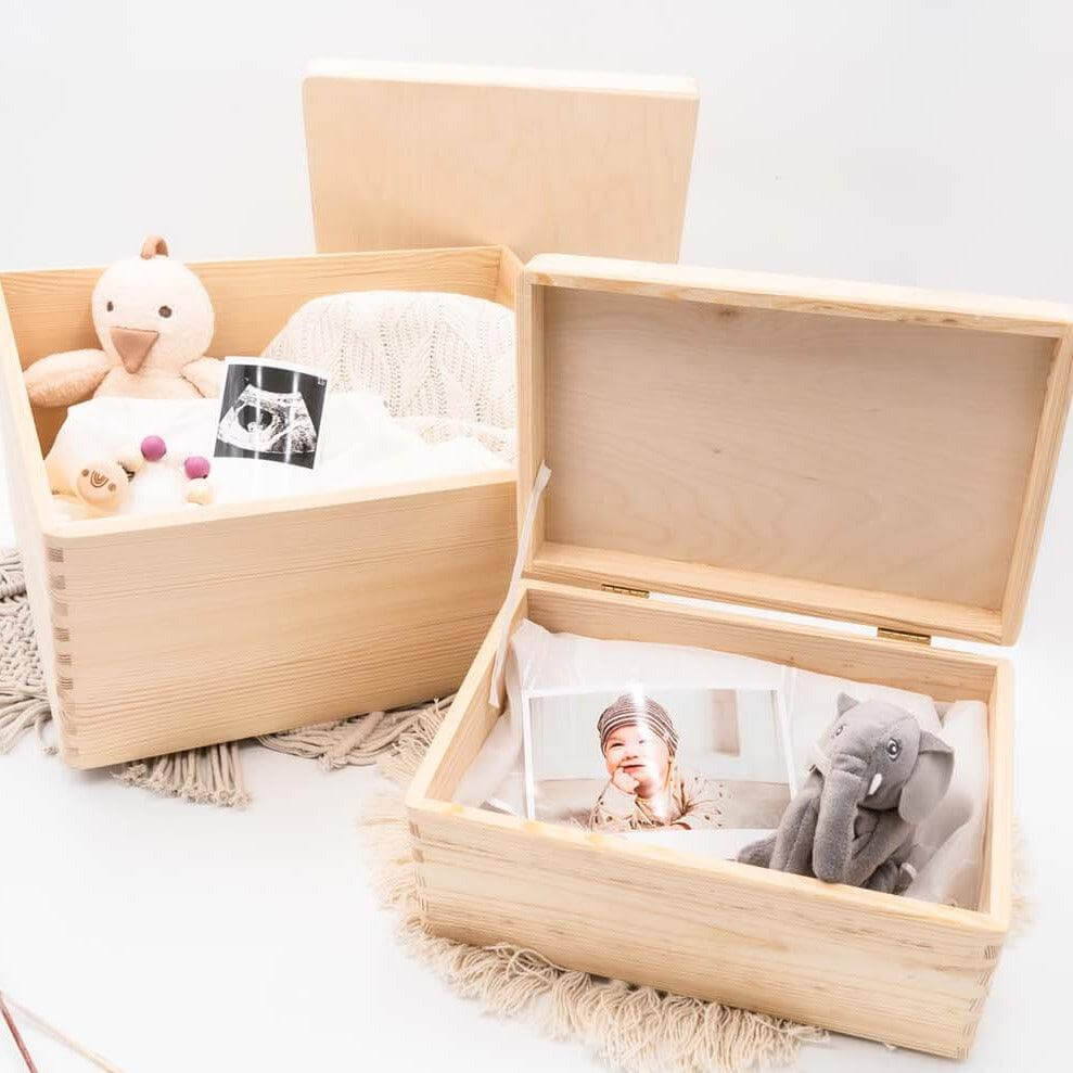 engraved memory box with animal family and custom name