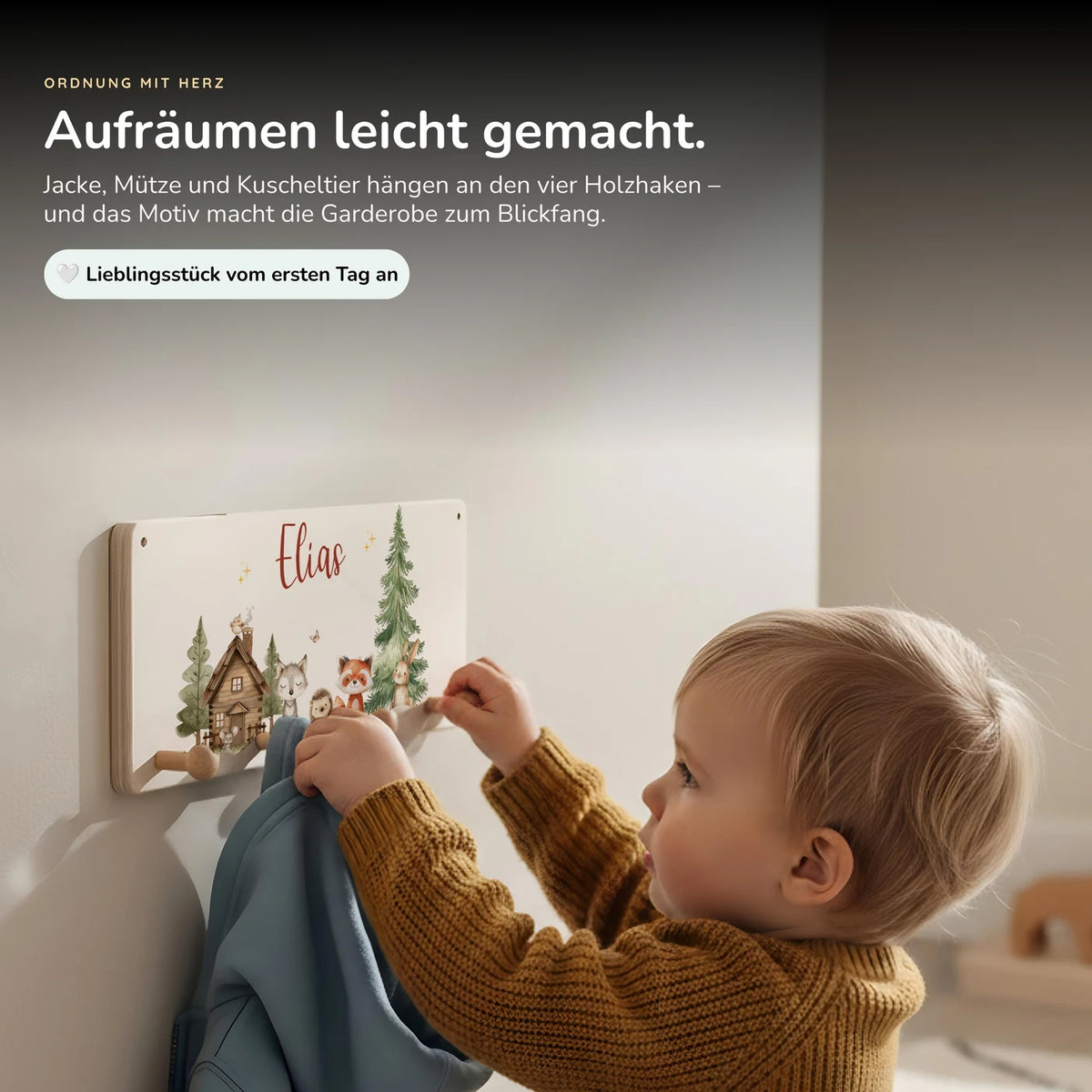 Kindergarderobe Holz personalisiert - fröhliche Waldtiere