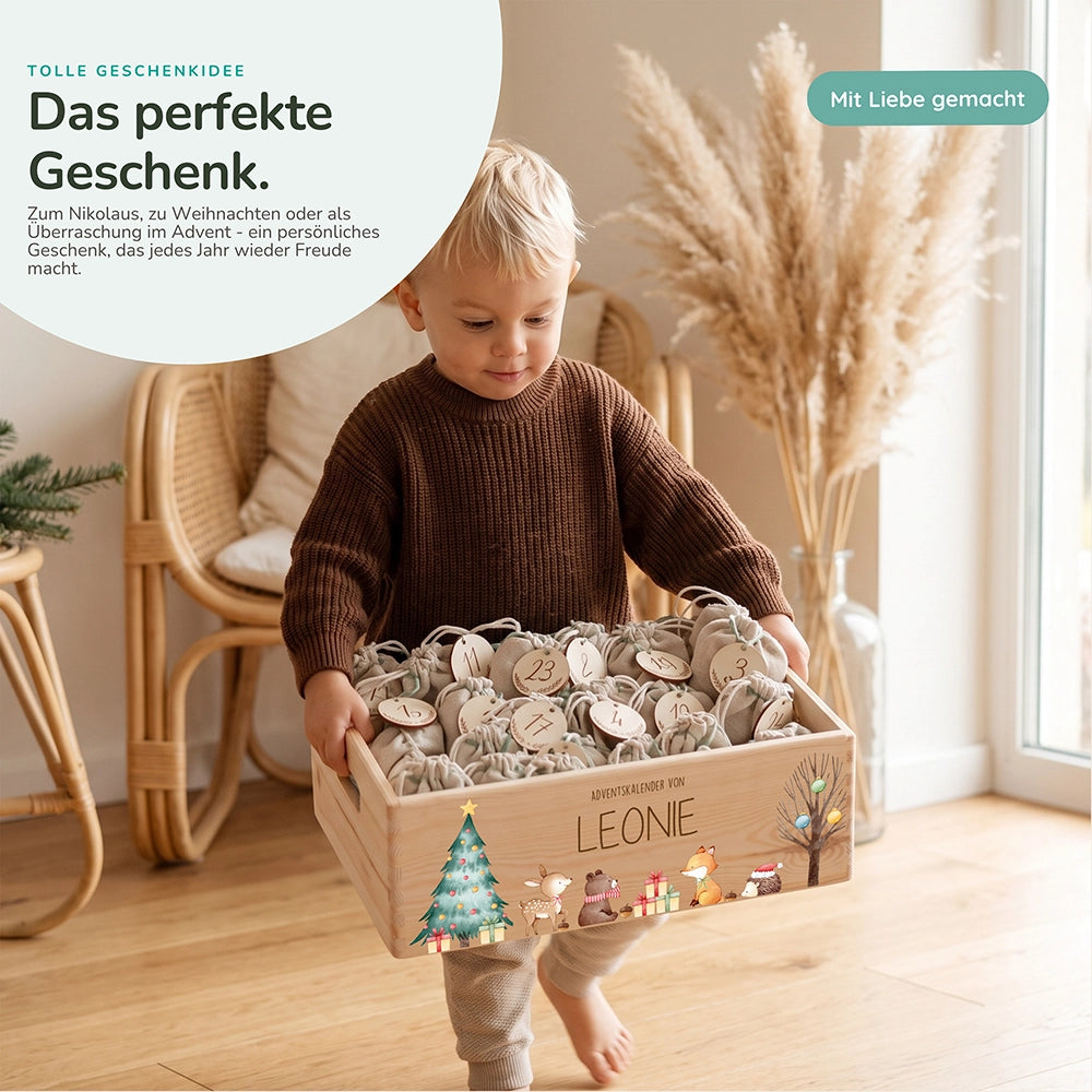 Adventskalender zum Befüllen "Waldtiere um den Weihnachtsbaum" personalisiert