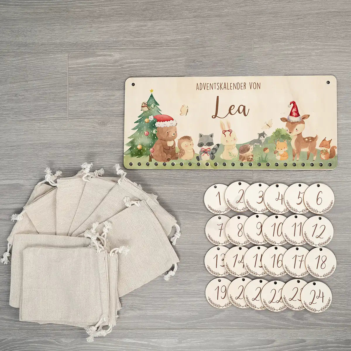Personalisierbarer Adventskalender farbig - Niedliche Waldtiere