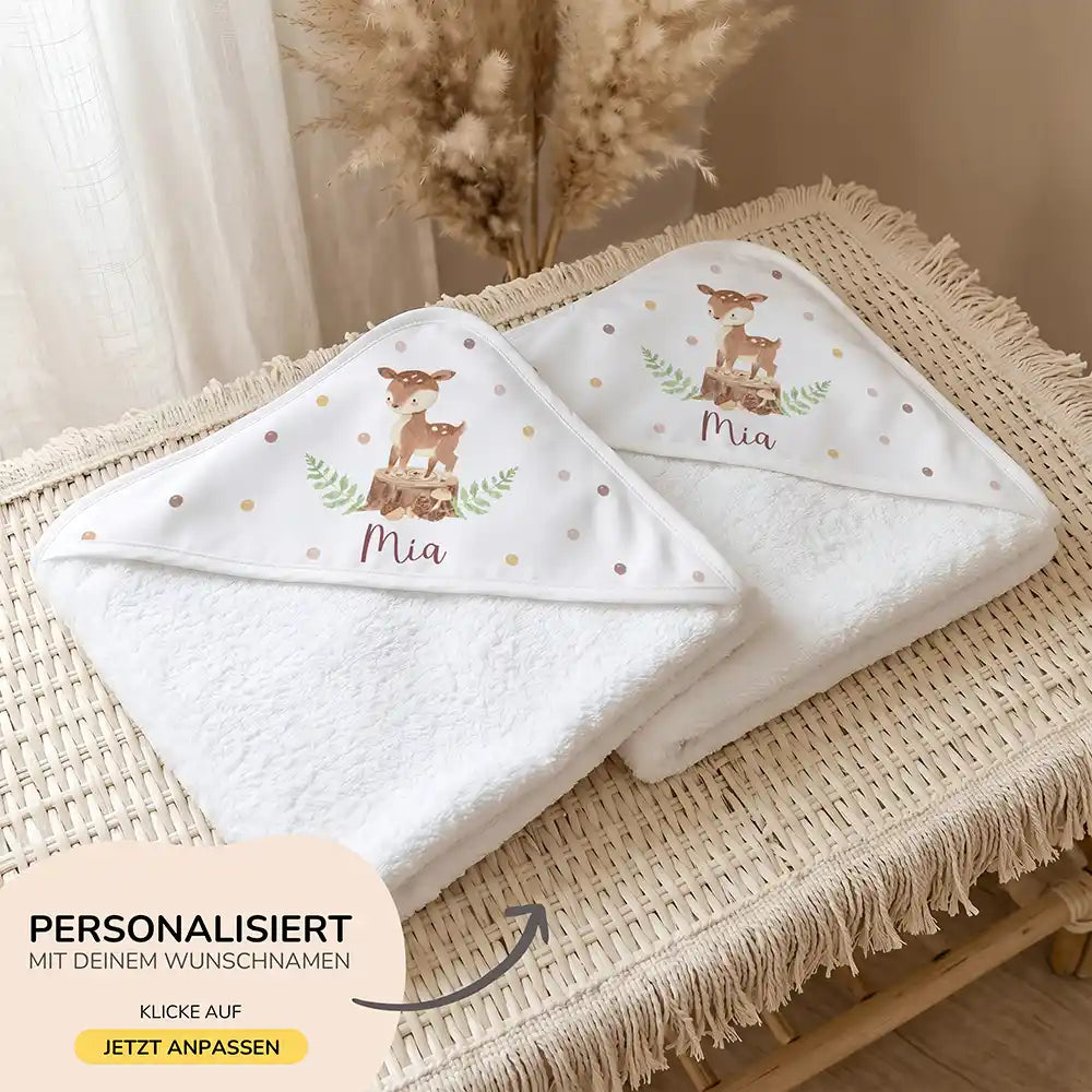 Personalisiertes Kapuzenhandtuch Baby Reh Baumstumpf – 500 g/qm Baumwoll-Frottee Detail