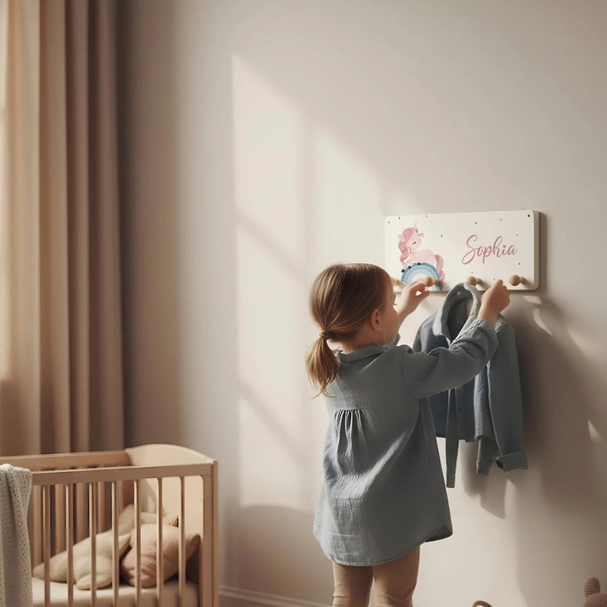Kindergarderobe Holz personalisiert - Einhorn