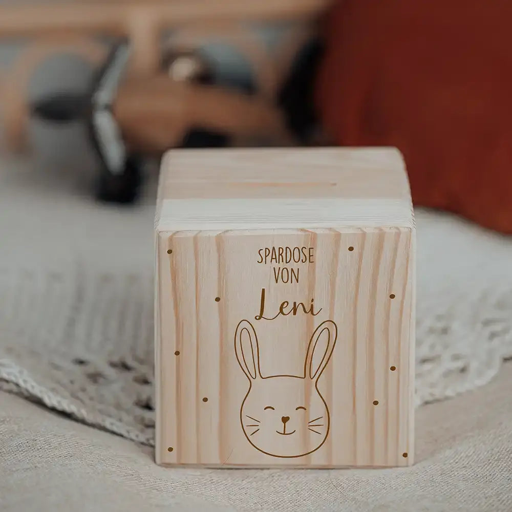 Spardose Kinder, Sparschwein personalisiert - Hase mit Punkten