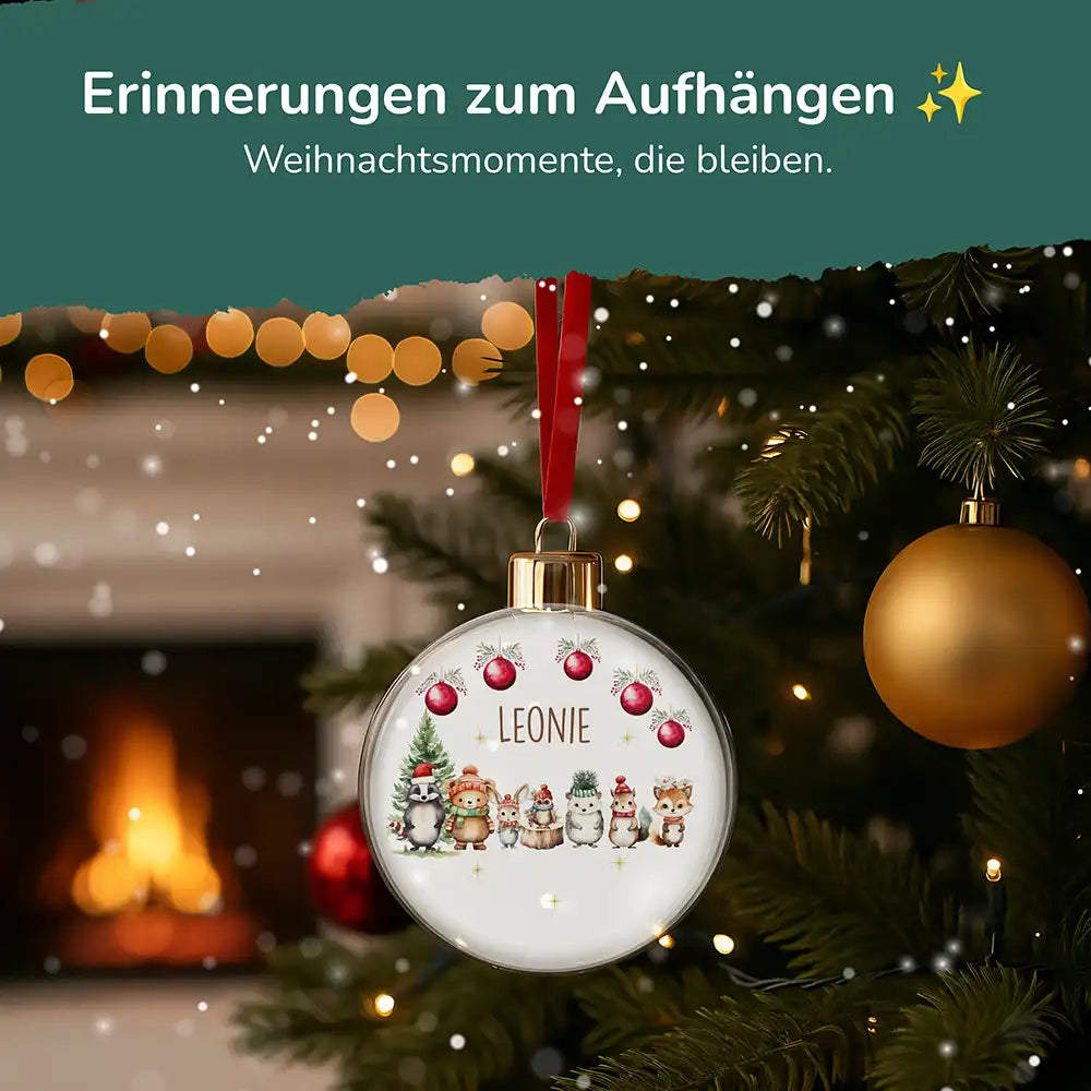 Weihnachtskugel personalisiert mit Namen - Niedliche Frostfreunde im Zauberwald