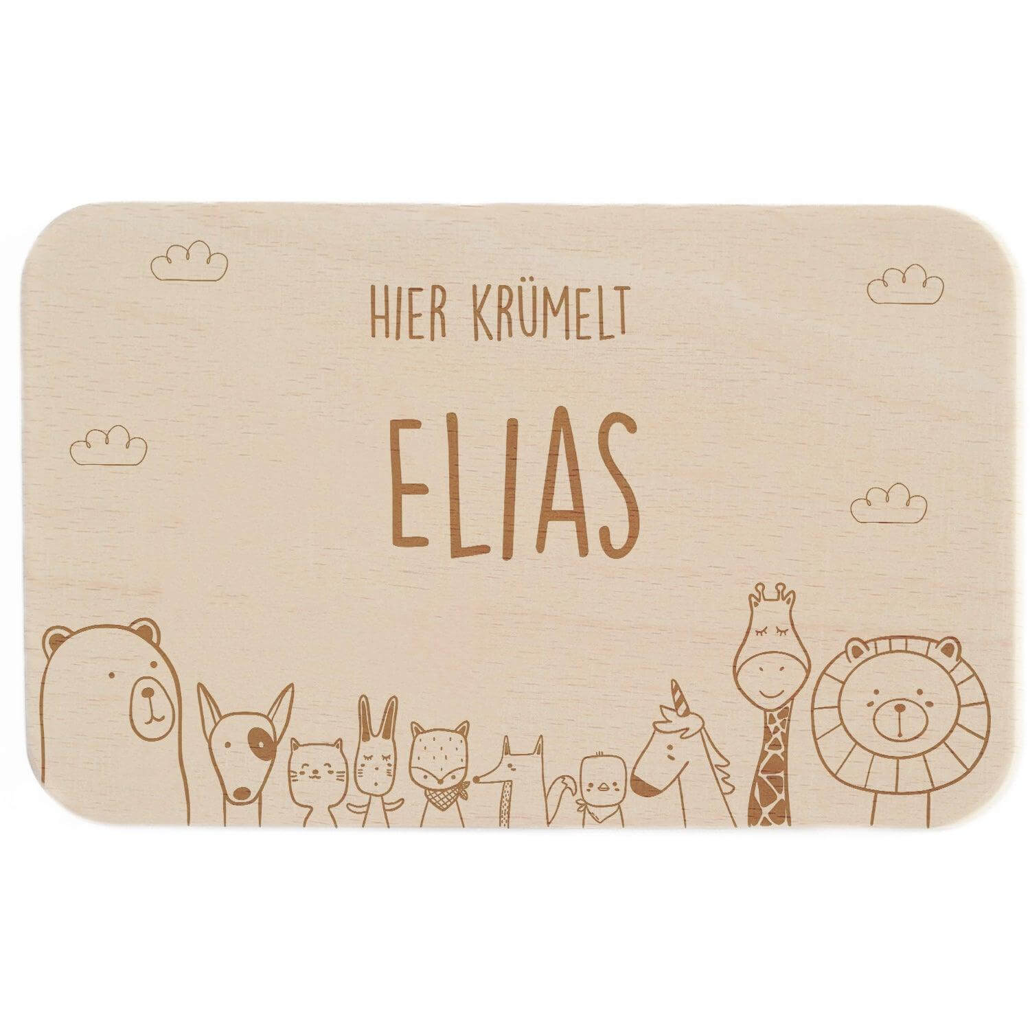 engraved breakfast board with tierfamilie and custom name