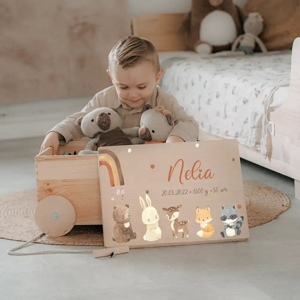 Spielzeugkiste mit Rädern personalisiert - Tierfreunde