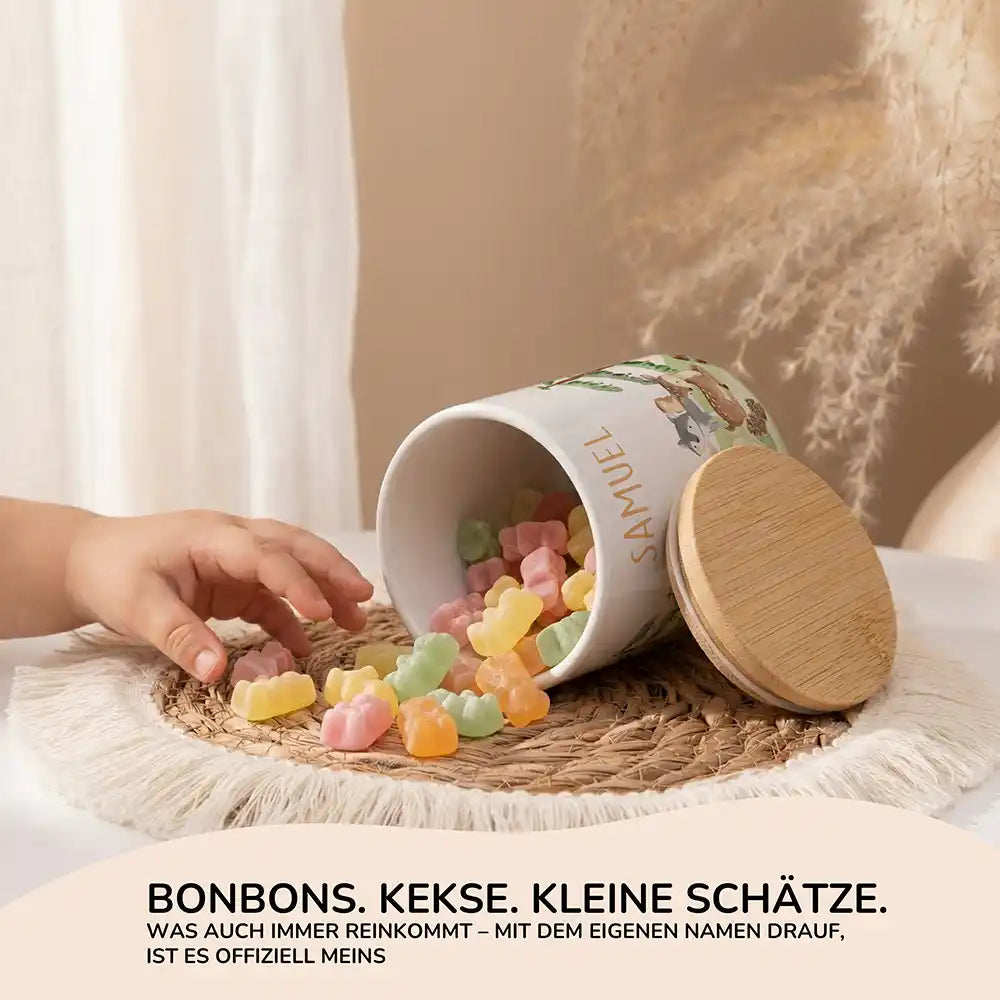 Personalisierte Keksdose Waldfreunde II - Seitenansicht mit Bambusdeckel