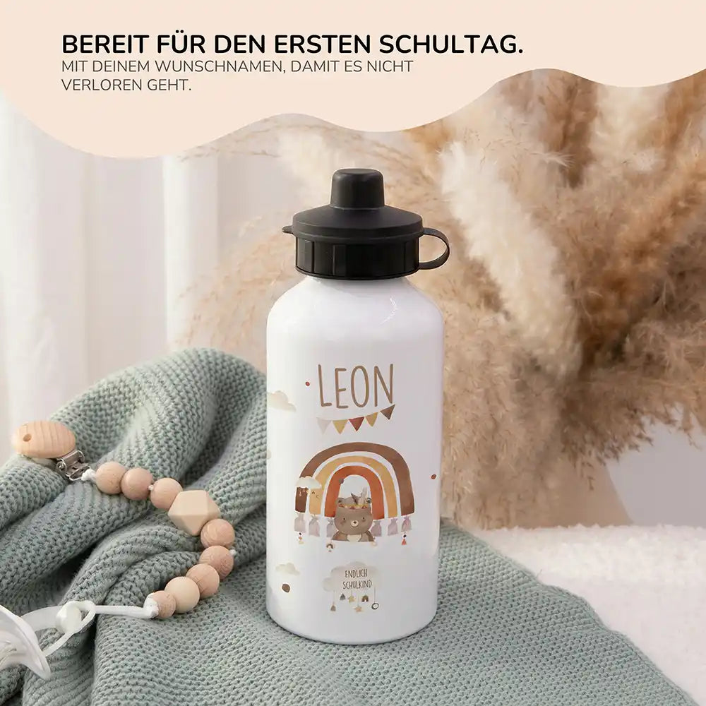 Personalisierte Trinkflasche Kinder Bär Regenbogen Schulkind – 2in1 zur Einschulung