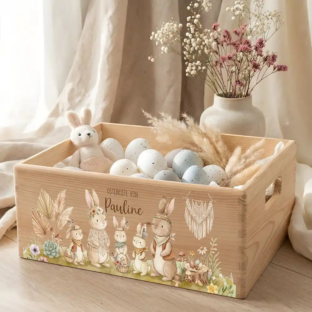 Osterkiste Holz personalisiert - glückliche Hasen
